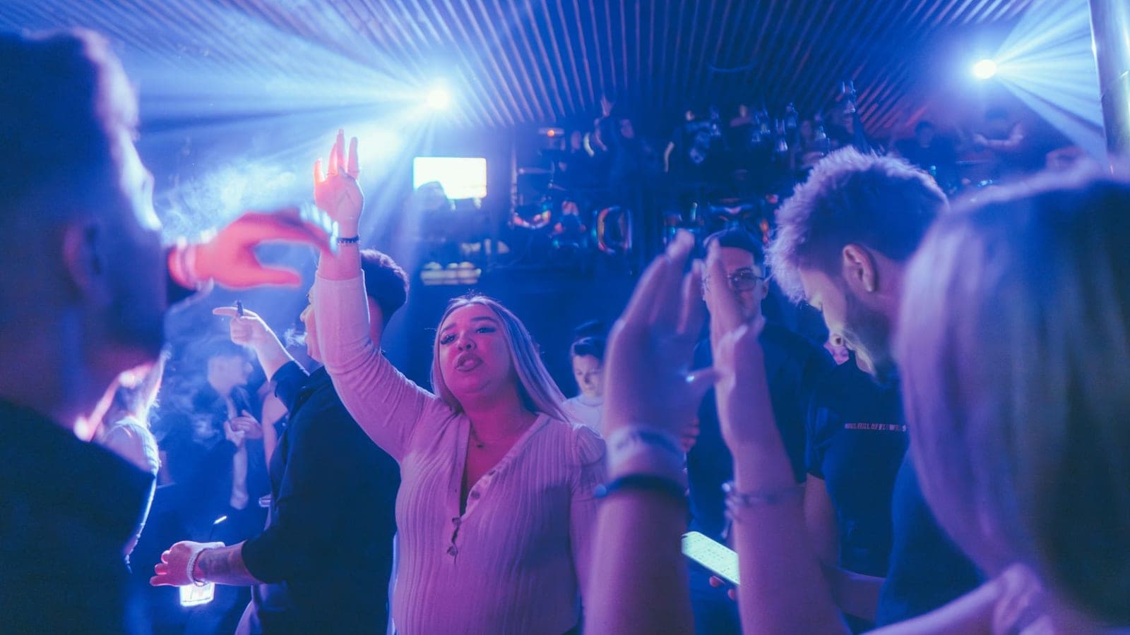 Bruxelles inverse la charge du bruit : qui demande un permis à partir du 1er octobre pour construire à moins de 20 mètres d'un club doit assumer l'isolation acoustique